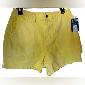 Universal thread Yellow Shorts Size 6/28